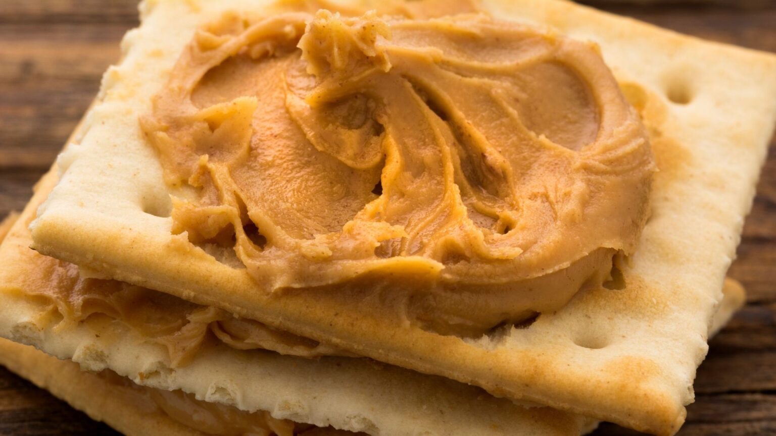 best-tasting-peanut-butter-crackers-for-the-perfect-snack