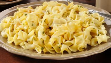 buttered-noodles