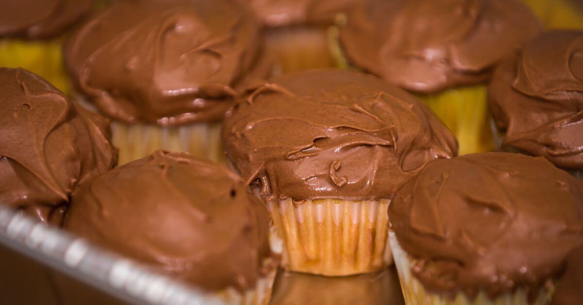 How To Make Store Bought Chocolate Frosting Taste Better   Chocolate Frosting 