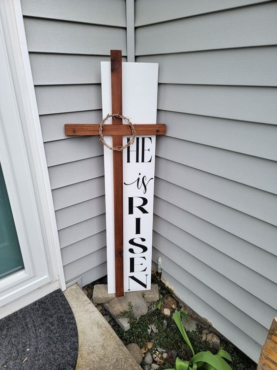 Elegant Resurrection Cross Decor