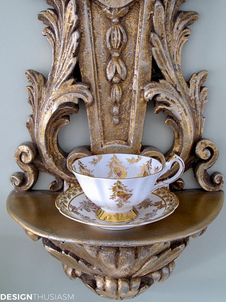 Elegant Vintage Teacup Display Shelf