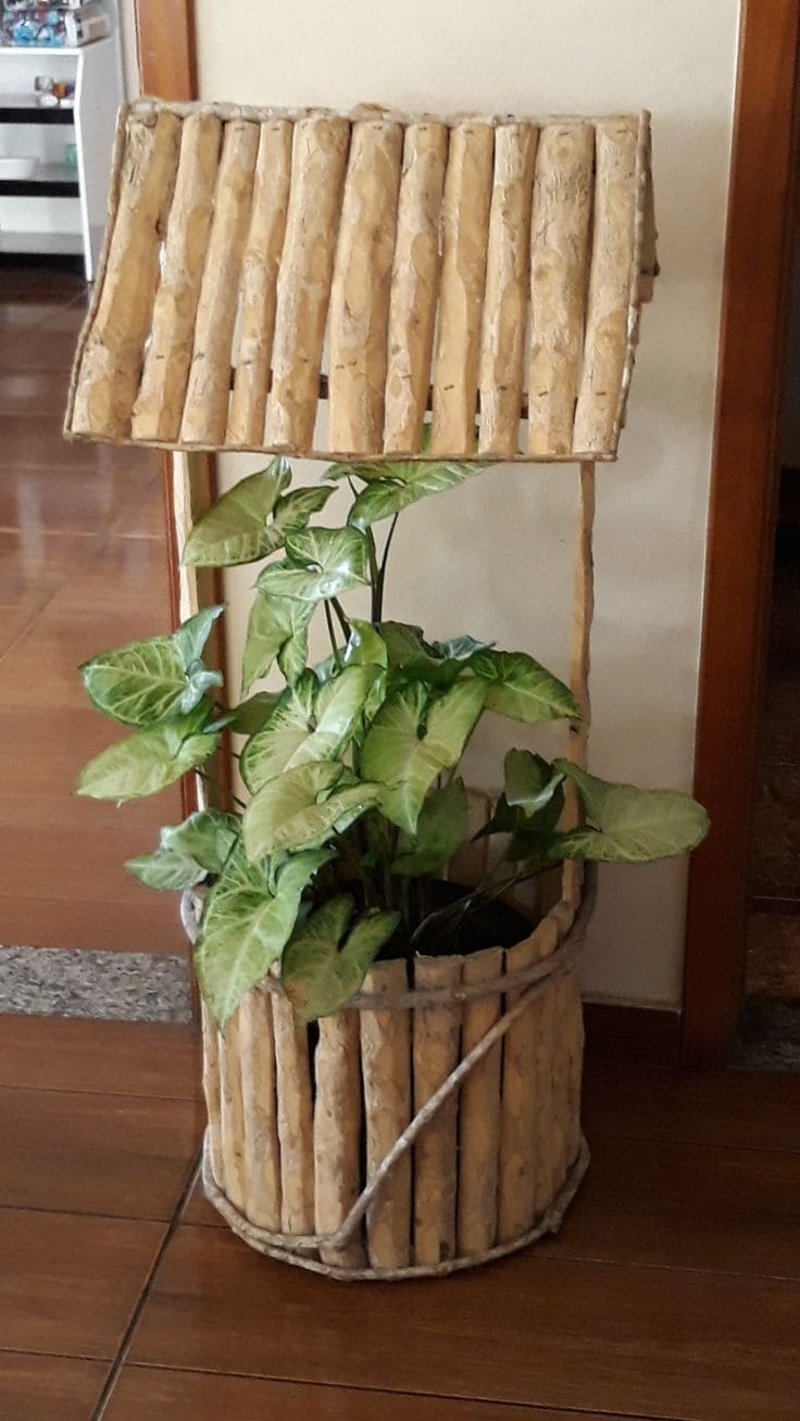 Rustic Wishing Well Planter