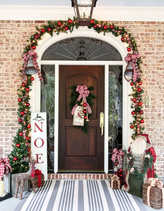 Charming Rustic Christmas Door Decor