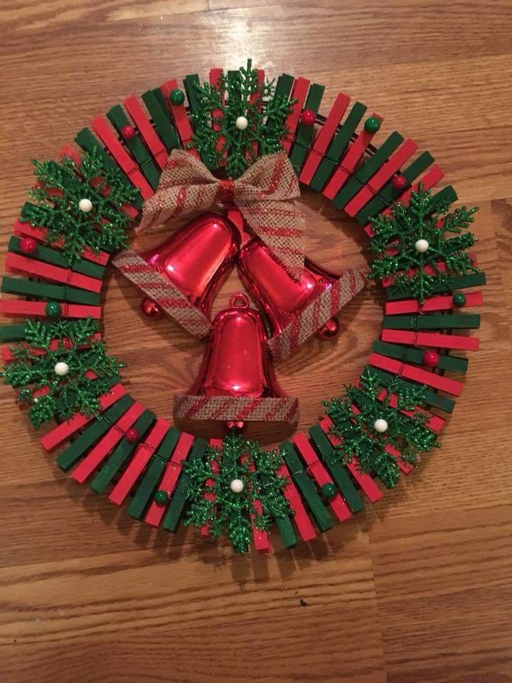 Clothespin Christmas Wreath Design