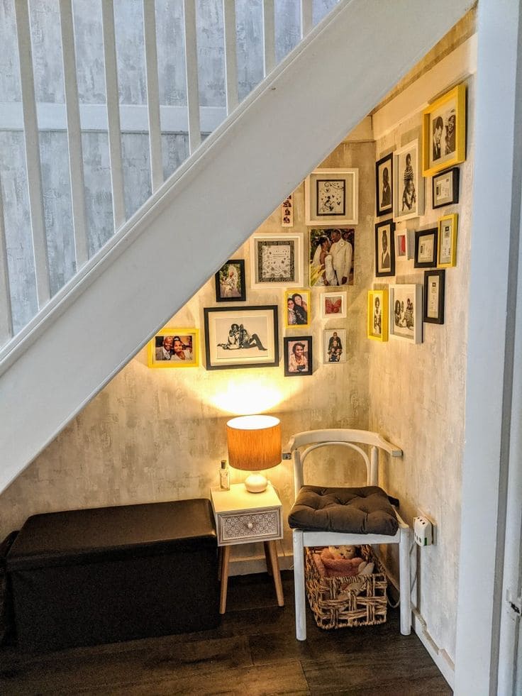 Cozy Under-Stair Gallery Nook Idea