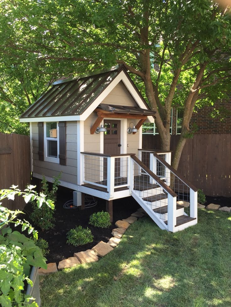 Miniature Cottage Backyard Retreat