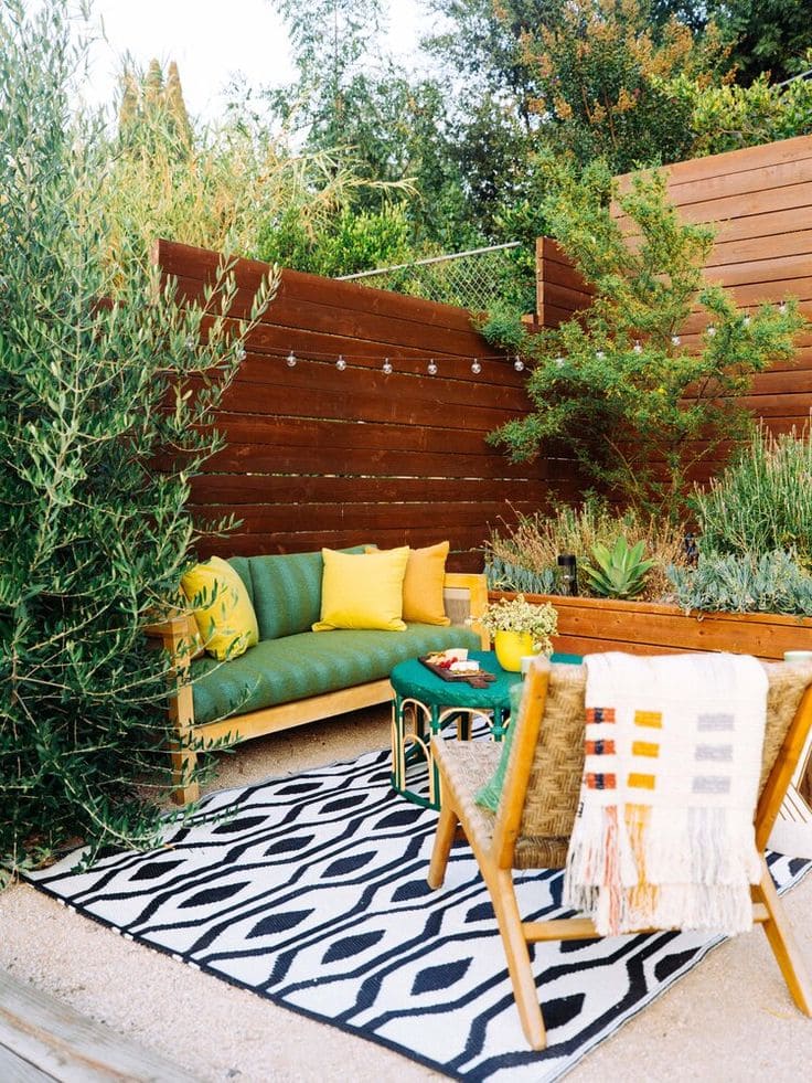 Vibrant Outdoor Nook with Modern Comfort