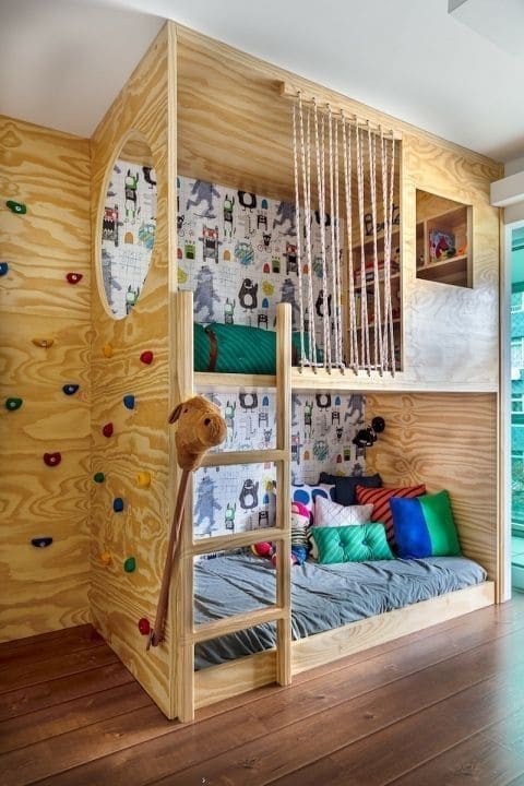 Adventure-Ready Bunk Bed with Rock Wall