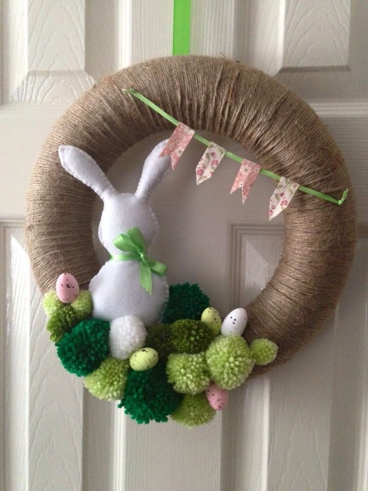 Charming Bunny and Pom-Pom Easter Wreath