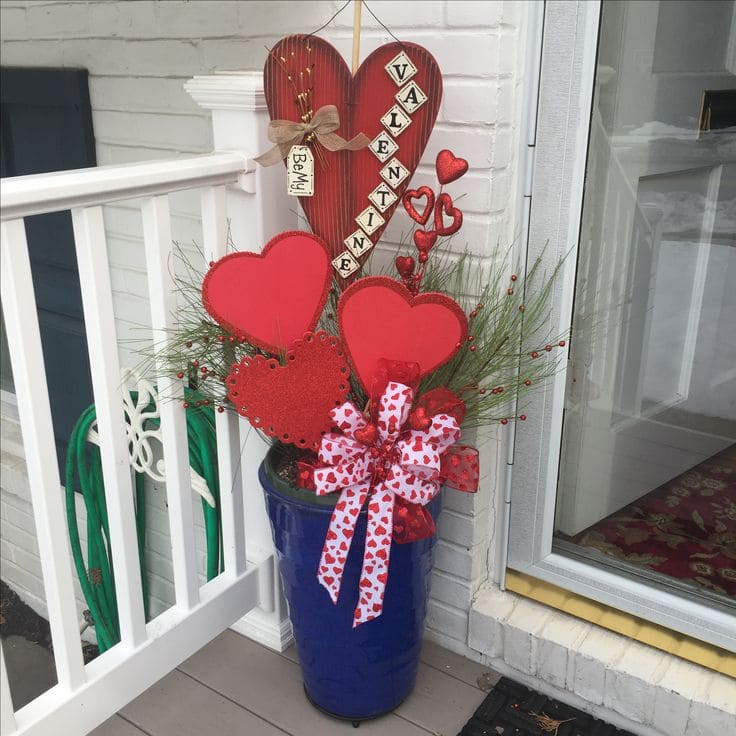 Charming Valentines Day Porch Decor