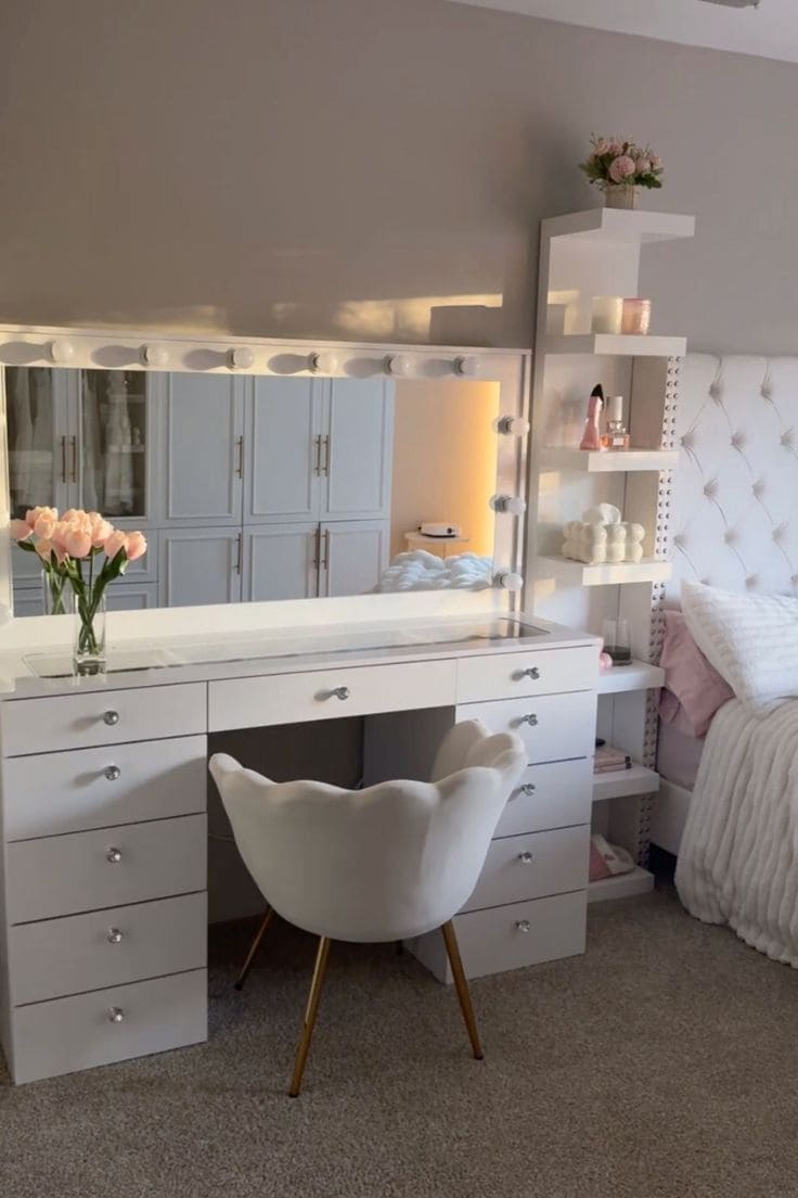 Elegant Hollywood-Style Vanity with Chic Shelves