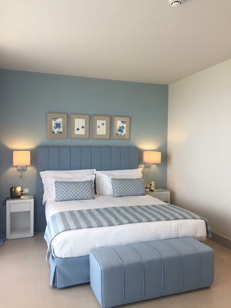 Soft and Contemporary Blue Bedroom Elegance