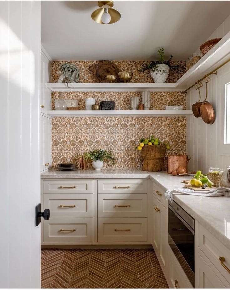 Vintage Golden Patterned Kitchen Backdrop