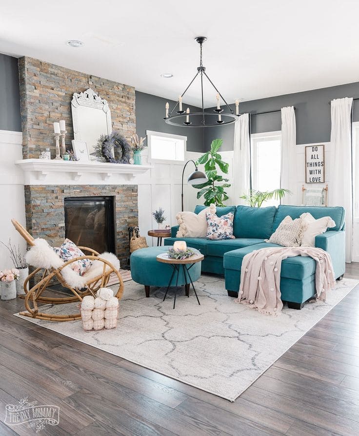 Charming Coastal Haven with Cozy Accents