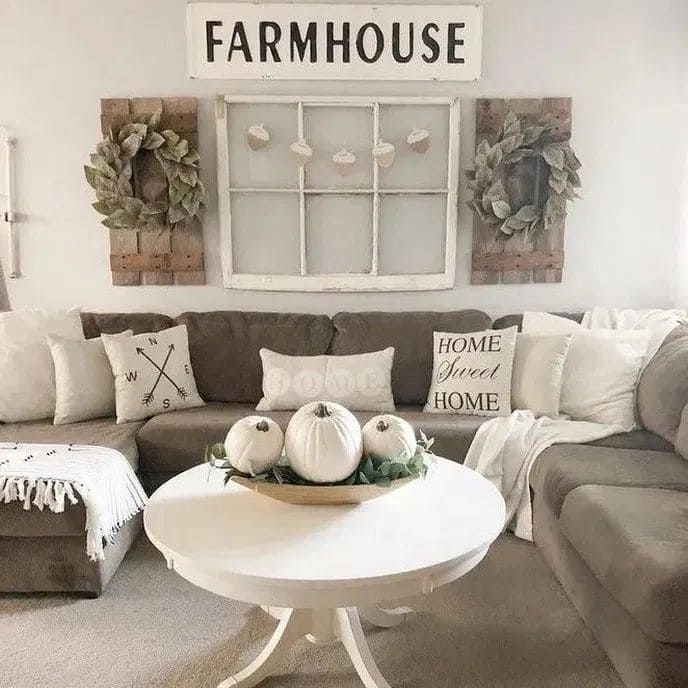 Cozy Farmhouse Wall Charm