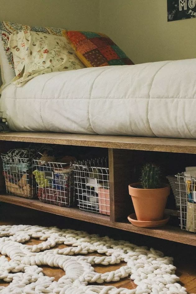 Smart Under-Bed Storage for a Clutter-Free Room