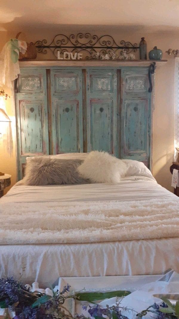 Vintage Door Headboard for a Cozy Bedroom