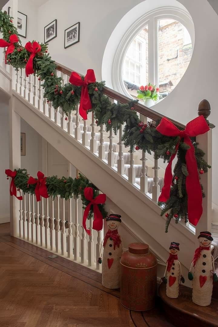 Charming Ribbon-Wrapped Christmas Staircase Delight