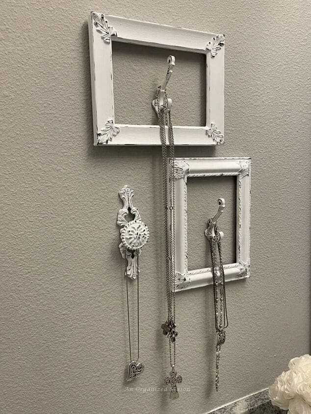 Chic Necklace Frame Wall Organizer