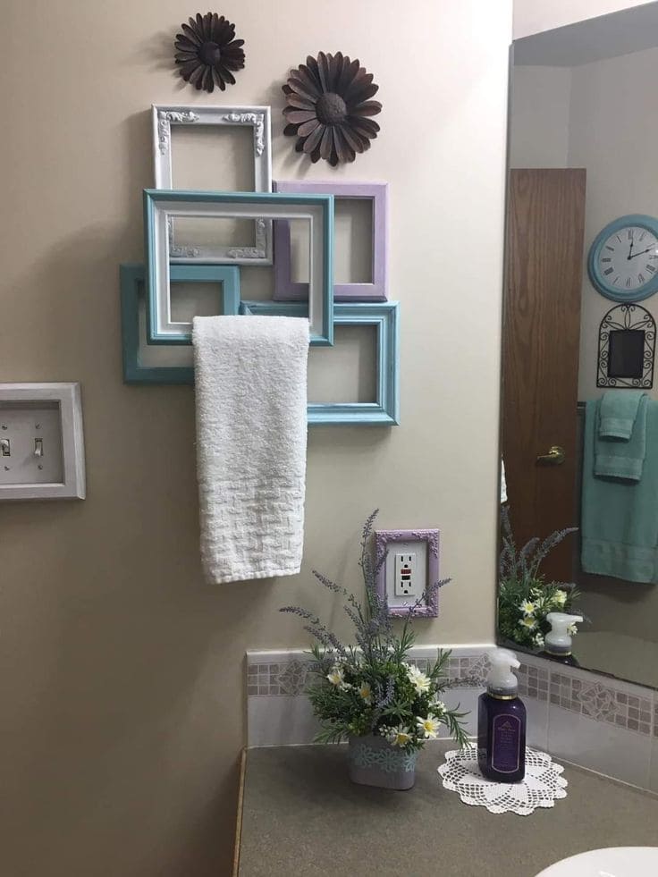 Colorful Towel Frame Wall Organizer