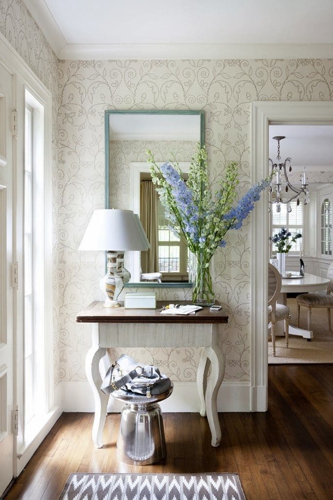 Elegant Floral Mirror Nook with Grace