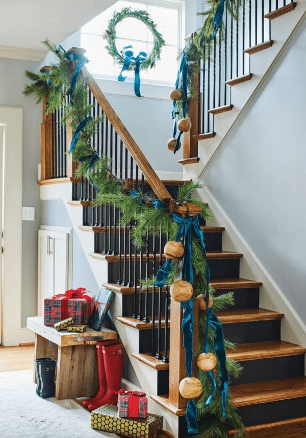 Stunning Blue-Ribbon Christmas Staircase Magic