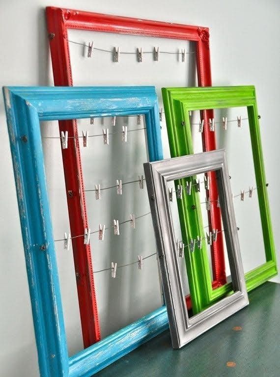 Vibrant Photo Clip Frame Gallery